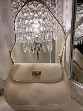 Cream Shoulder Bag with Gold Hardware